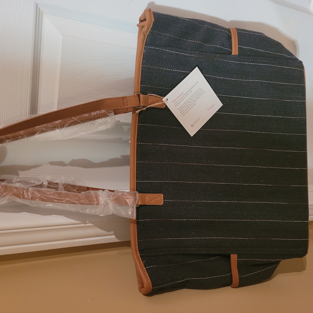 Thirty-One Black and Tan Travel Bag